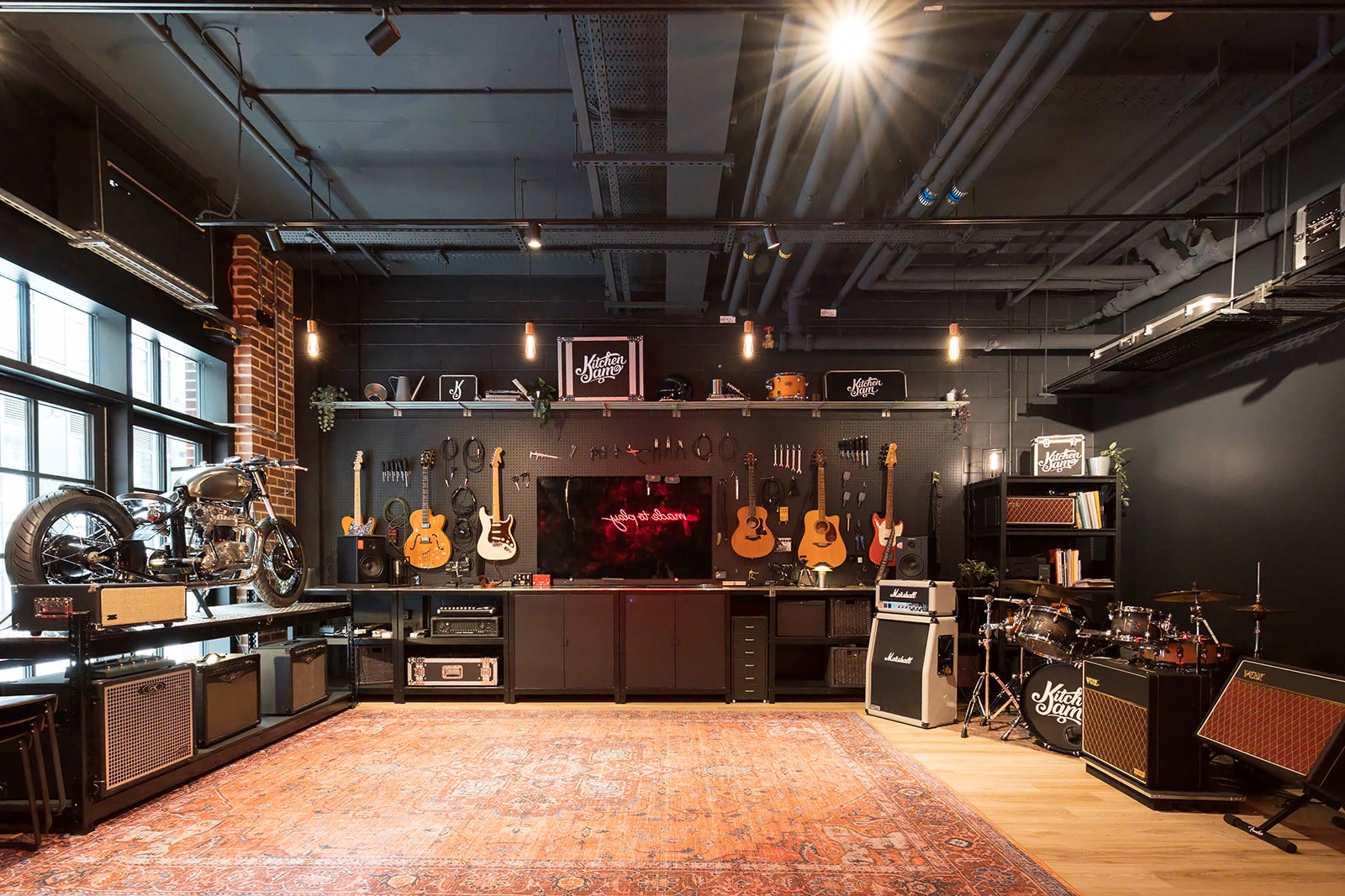 Canary Wharf studio space